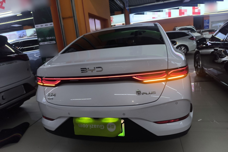 比亚迪 秦PLUS 2025款 DM-i 智驾版 55KM领先型车身外观6