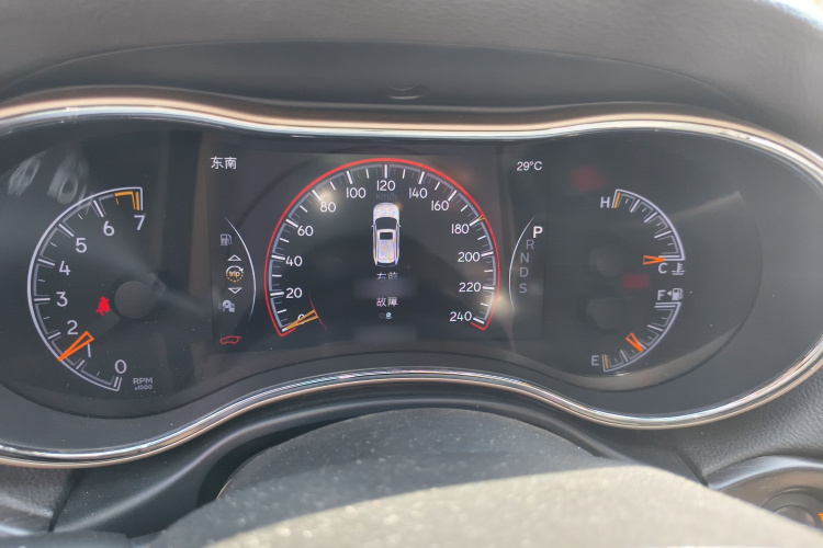 Jeep 大切诺基(进口) 2014款 3.6L 精英导航版局部细节14