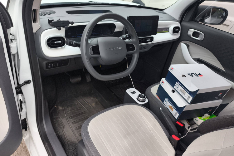 吉利银河 熊猫 2025款 210km 元气熊中控内饰12