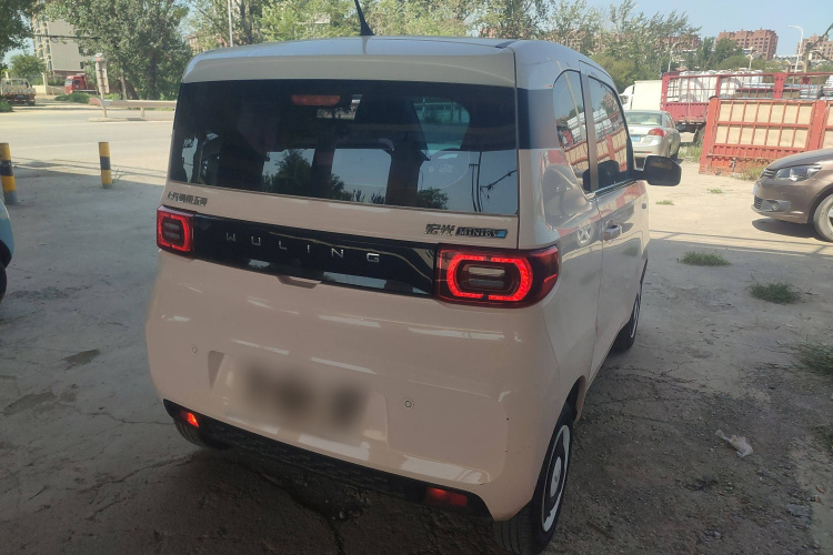 五菱汽车 宏光MINIEV 2021款 马卡龙时尚款 磷酸铁锂车身外观6005