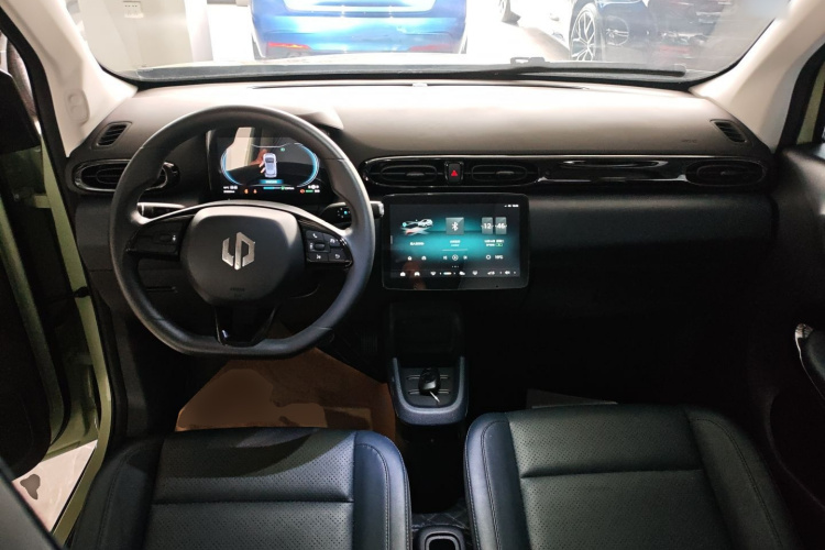 零跑汽车 零跑T03 2022款 耀金版中控内饰7002