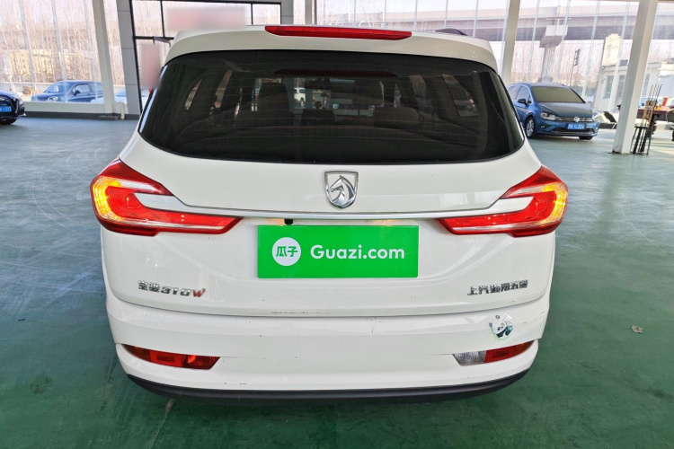 宝骏310W 2017款 1.5L 手动舒适型 国VI车身外观6