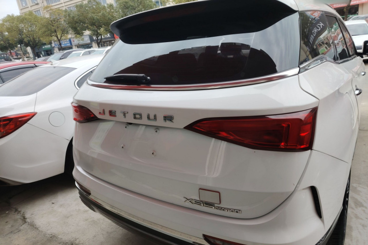 捷途X95 2020款 1.6T DCT探索Pro版 5座车身外观6