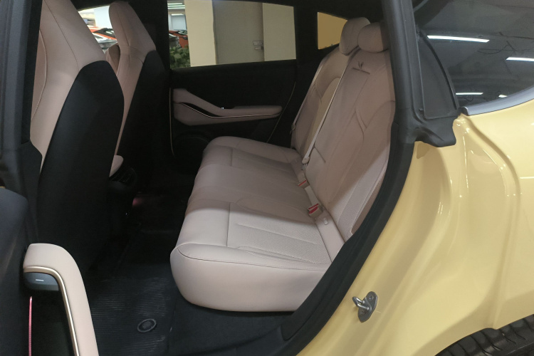 蔚来ET5 2024款 75kWh中控内饰7004