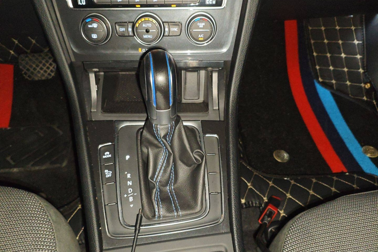 大众 高尔夫·纯电 2020款 驰局部细节18