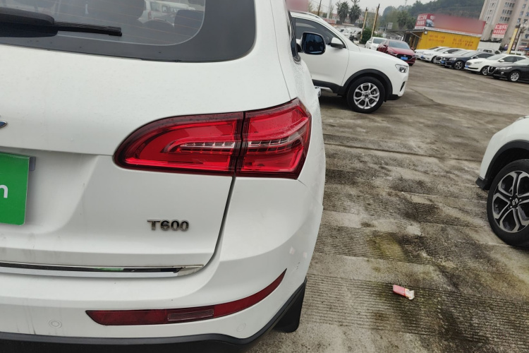 众泰T600 2016款 运动版 1.5T 手动尊贵型车身外观9