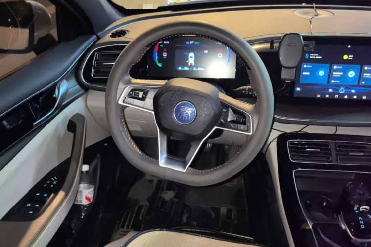 比亚迪 秦PLUS 2023款 冠军版 DM-i 120KM领先型局部细节13