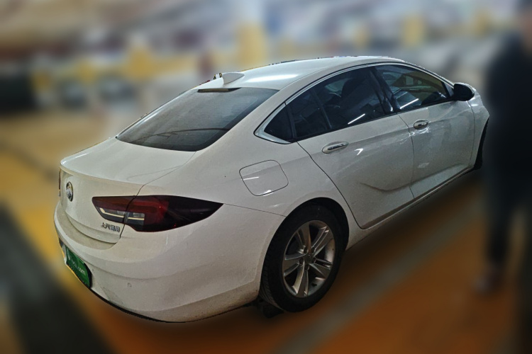 别克 君威 2019款 20T 精英型 国V车身外观6005