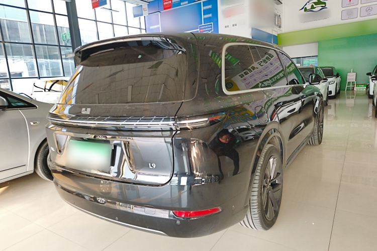 理想汽车 理想L9 2024款 Ultra车身外观7