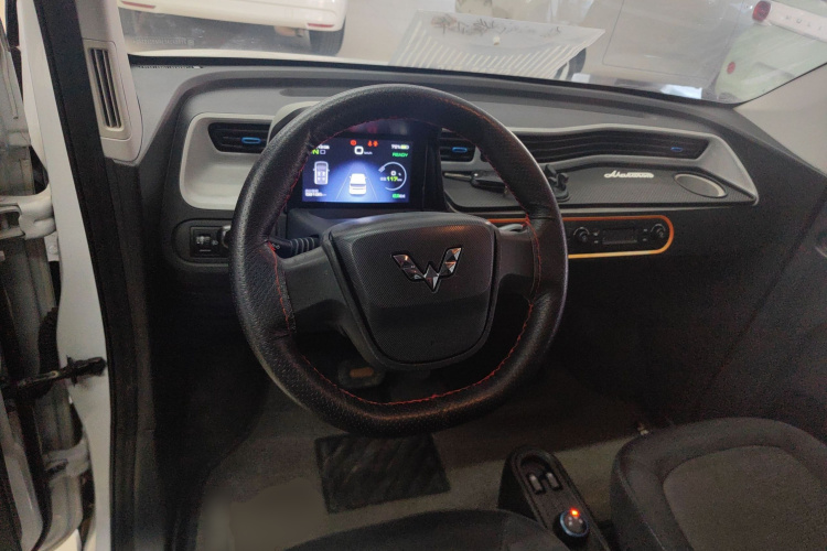 五菱汽车 宏光MINIEV 2020款 自在款 三元锂中控内饰13