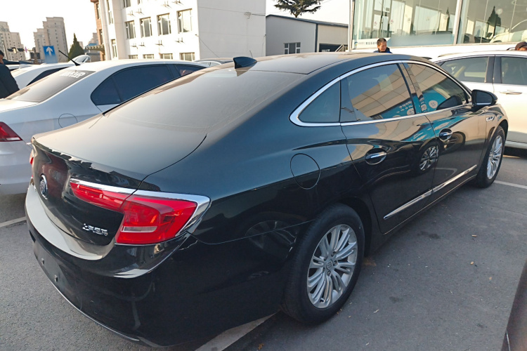 别克 君越 2016款 20T 豪华型车身外观7