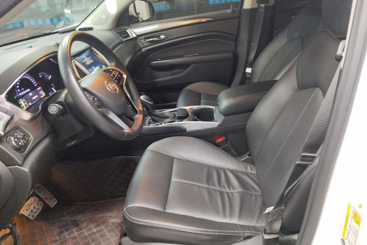 凯迪拉克SRX 2015款 3.0L 舒适型中控内饰19