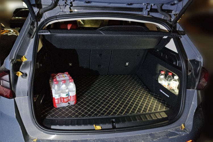 宝马X1 2024款 sDrive25Li X设计套装中控内饰23