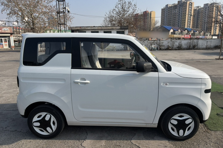 吉利银河 熊猫 2025款 210km 元气熊车身外观6003