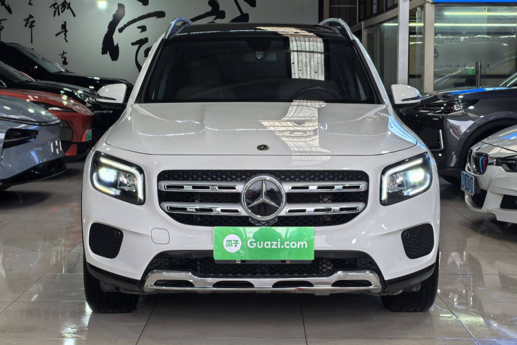 奔驰GLB 2021款 GLB 200 动感型车身外观6001