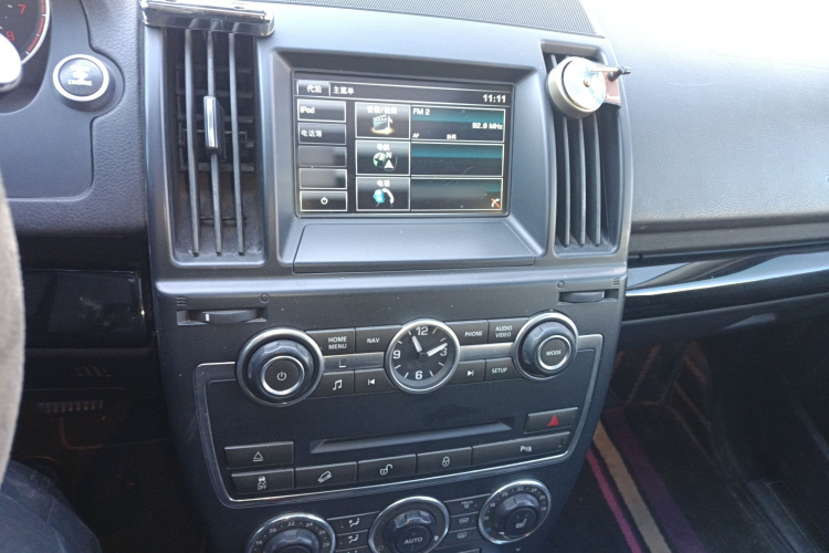 路虎 神行者2 2013款 2.0T Si4 HSE汽油版局部细节16