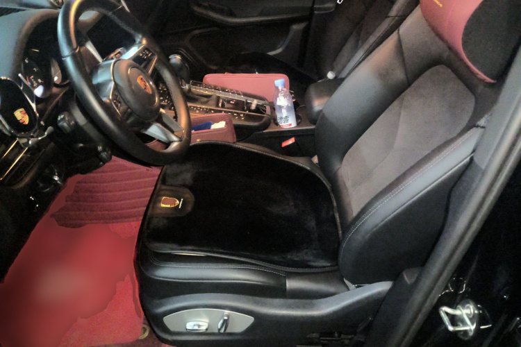 保时捷 2021款 Macan 2.0T中控内饰19