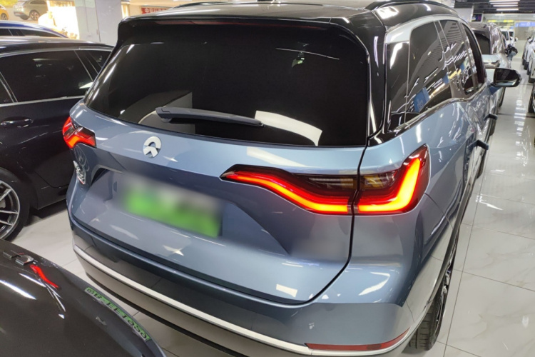 蔚来ES8 2020款 580KM 签名版 六座版车身外观6