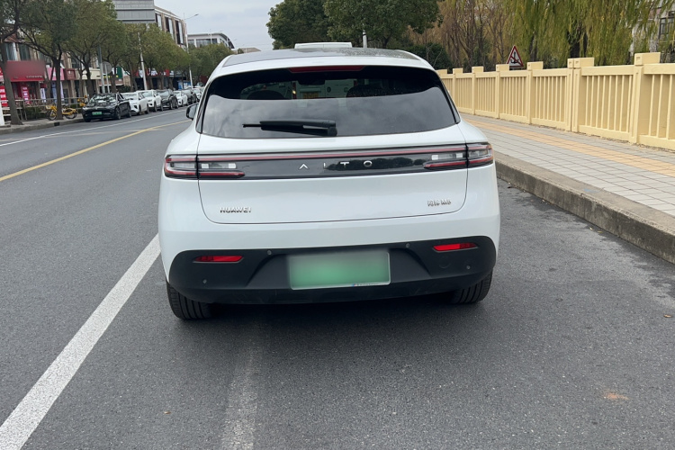 鸿蒙智行 问界M5 2022款 增程四驱旗舰版车身外观6005