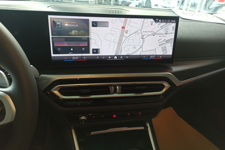 宝马3系 2024款 325i M运动套装局部细节16