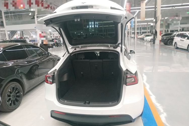 特斯拉 Model Y 2022款 改款 后轮驱动版机舱底盘23