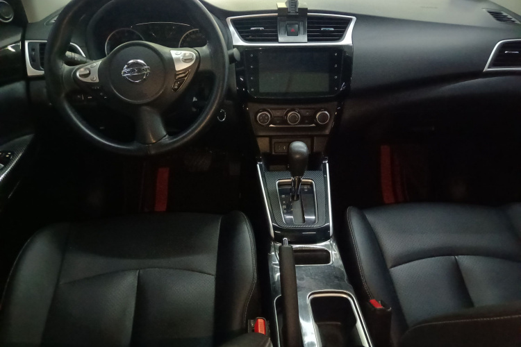 日产 轩逸 2019款 经典 1.6XL CVT豪华版中控内饰7002