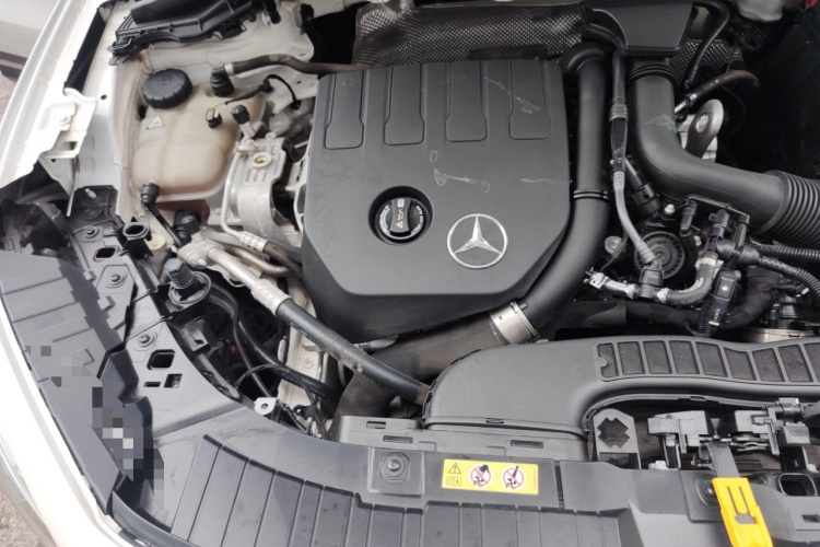 奔驰GLA 2023款 GLA 200局部细节9006