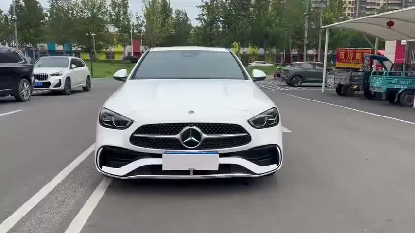 奔驰C级 2022款 改款 C 200 L 运动版实拍1