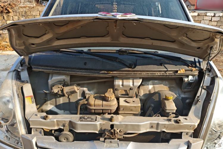 五菱汽车 五菱荣光 2014款 1.2L S 标准型机舱底盘24