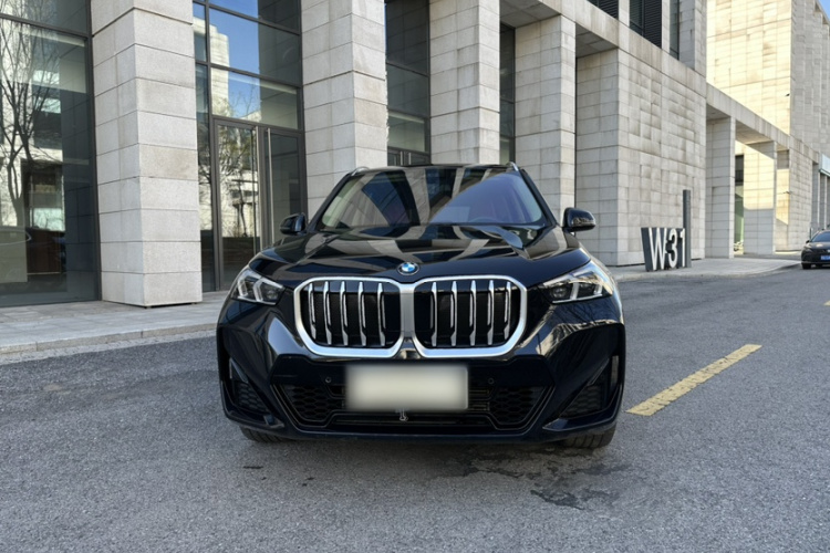 宝马X1 2023款 sDrive25Li M运动套装车身外观6007