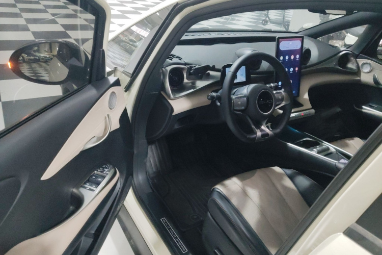 比亚迪 海豚 2023款 420km 时尚版中控内饰7003