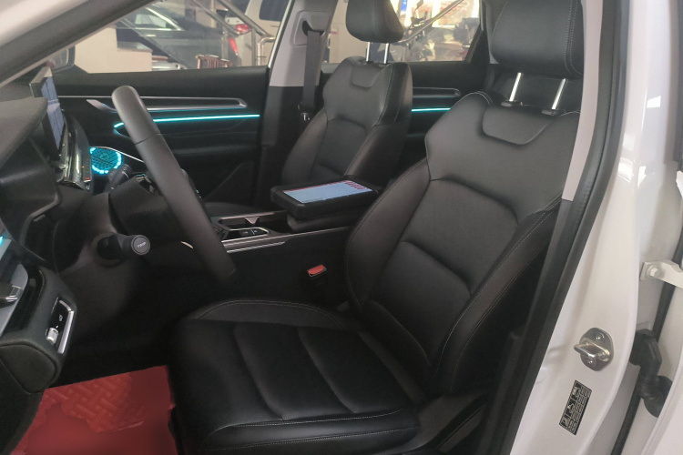 吉利汽车 帝豪 2023款 第4代冠军版 1.5L CVT豪华型中控内饰19