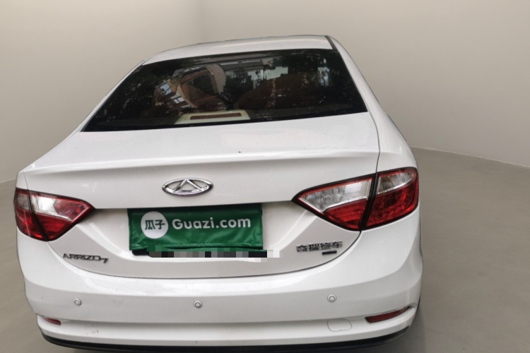 奇瑞 艾瑞泽7 2015款 1.6L CVT致领版车身外观6