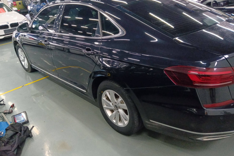 大众 帕萨特 2022款 280TSI 商务版车身外观4