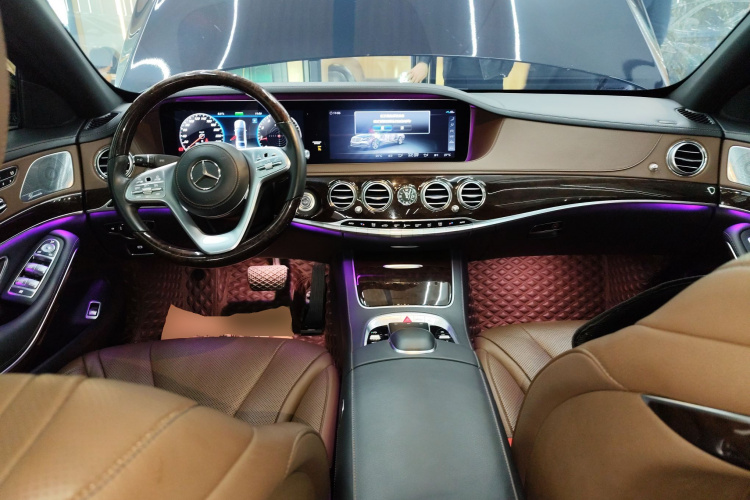奔驰S级 2020款 S 350 L 尊享型 臻藏版中控内饰12