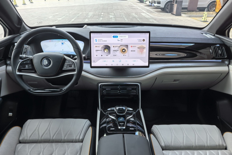 比亚迪 唐新能源 2022款 EV 600KM 尊享型中控内饰7002