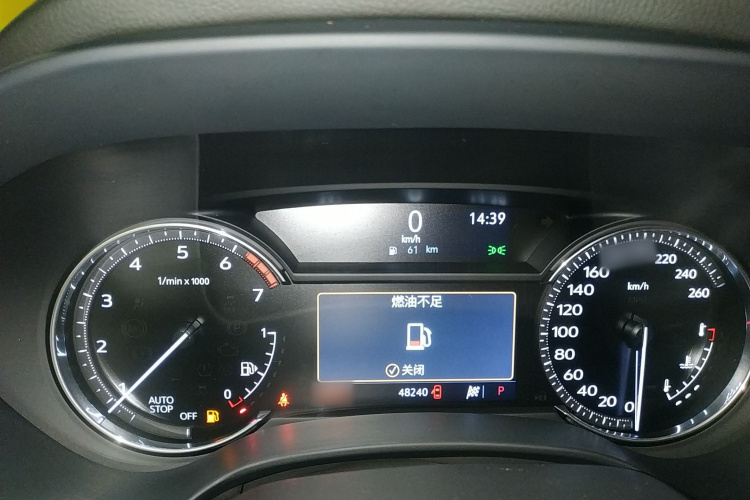 凯迪拉克CT4 2023款 25T 豪华型局部细节14