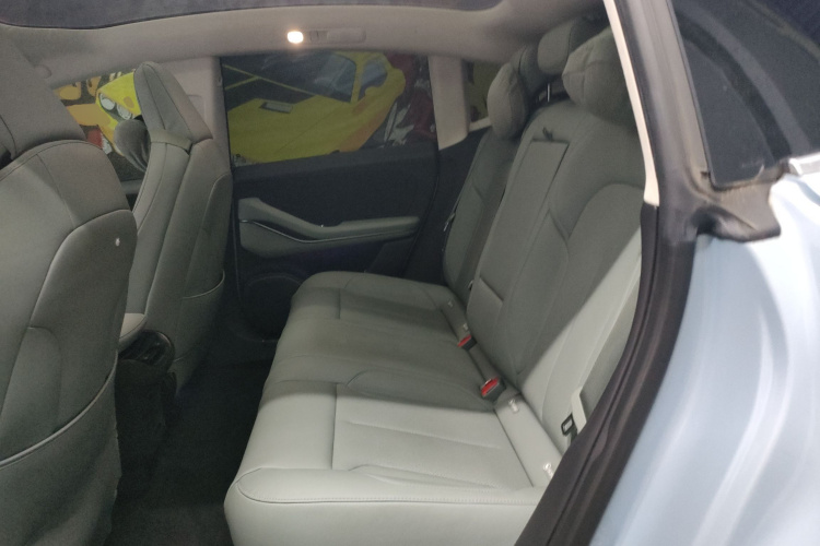 蔚来ET5 2022款 75kWh中控内饰7004