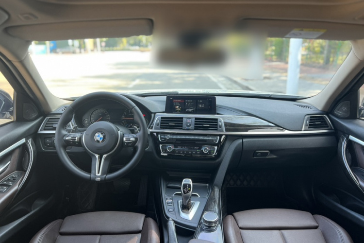 宝马3系 2018款 320Li M运动曜夜版中控内饰7009