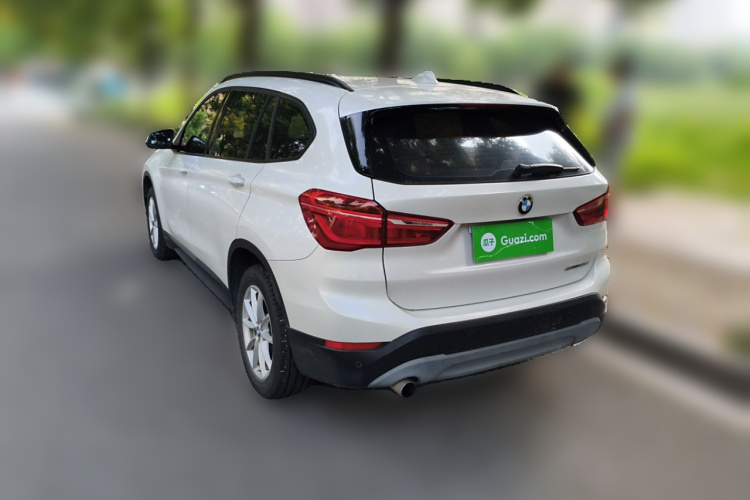 宝马X1 2019款 sDrive18Li 时尚型车身外观6003