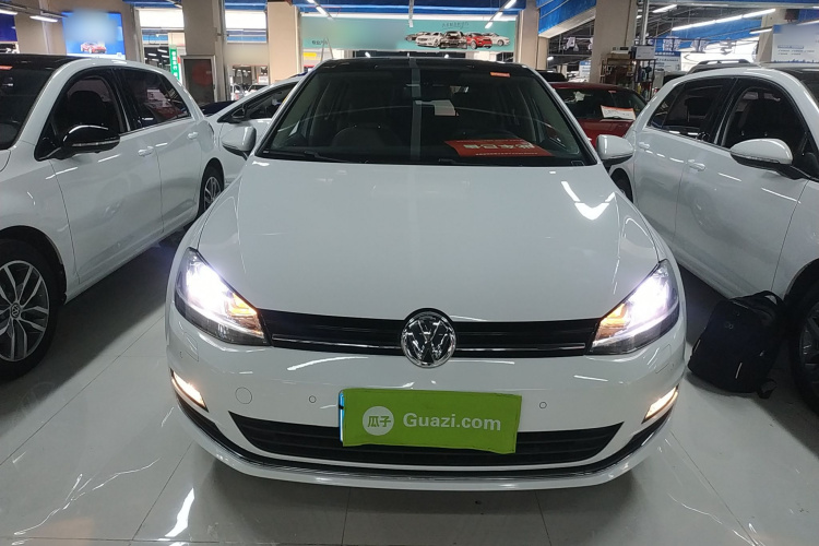 大众 高尔夫 2015款 1.4TSI 自动旗舰型车身外观2