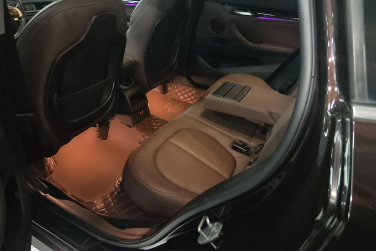 宝马X1 2020款 sDrive20Li 时尚型中控内饰7004