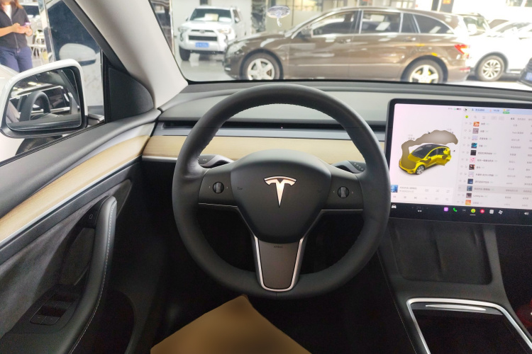 特斯拉 Model Y 2021款 长续航全轮驱动版 3D7中控内饰13