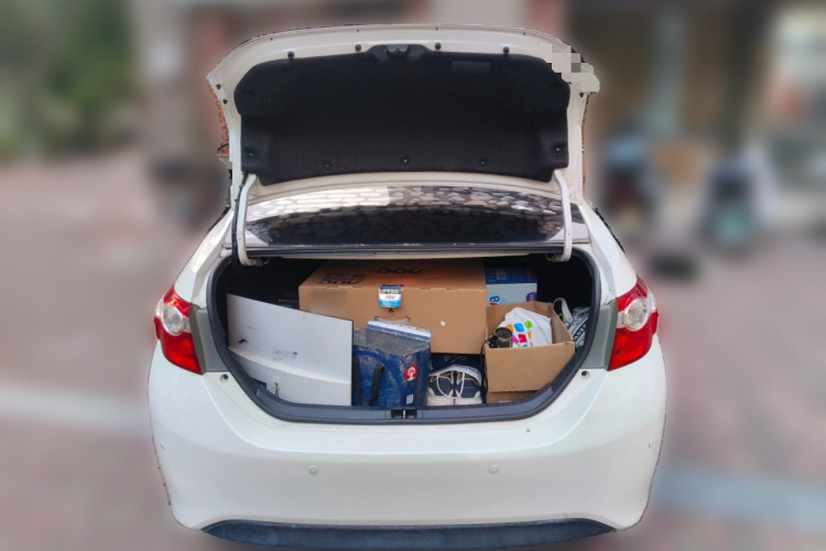 丰田 雷凌 2016款 1.6G CVT精英版中控内饰23