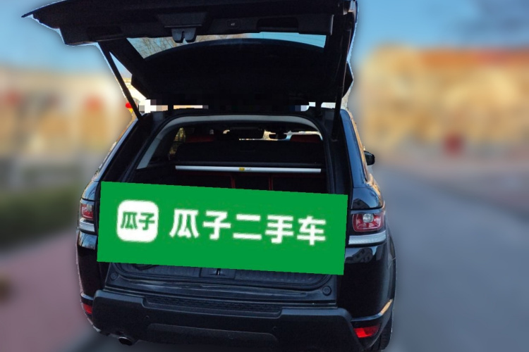 路虎 揽胜运动版 2017款 3.0 SC V6 HSE DYNAMIC中控内饰23