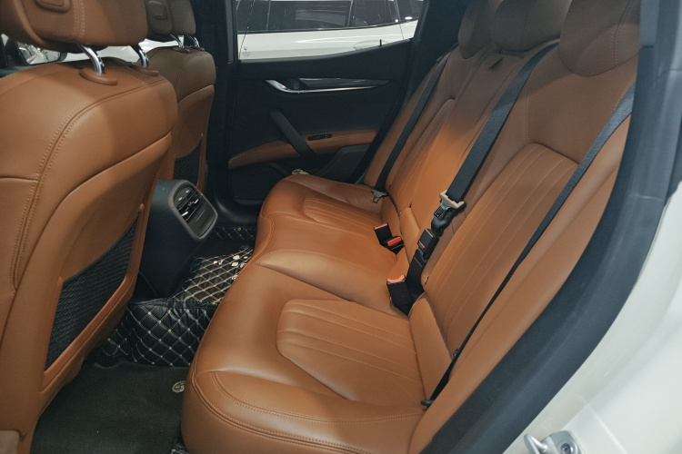 玛莎拉蒂 Ghibli 2022款 2.0T GT锋芒版中控内饰21