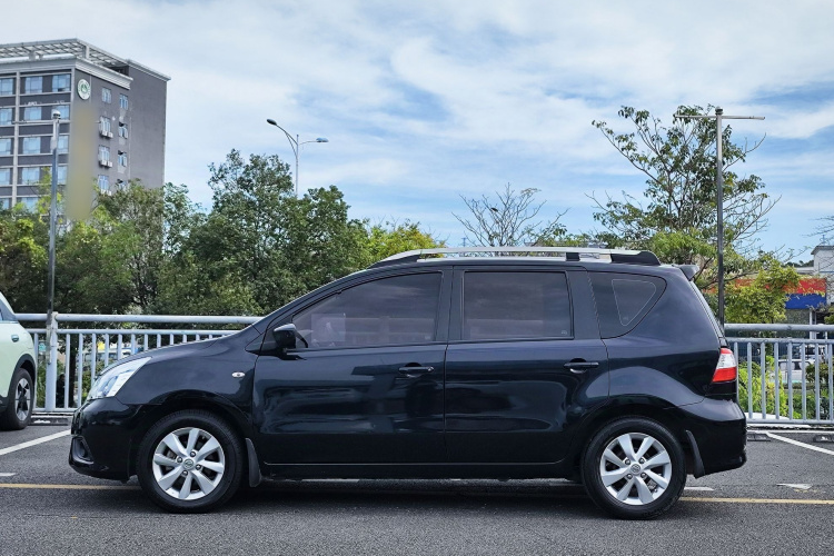 日产 骊威 2013款 1.6XE CVT舒适版车身外观6006