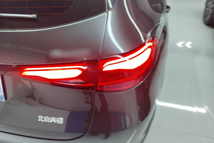 奔驰GLC 2024款 GLC 260 L 4MATIC 动感型 5座车身外观6006