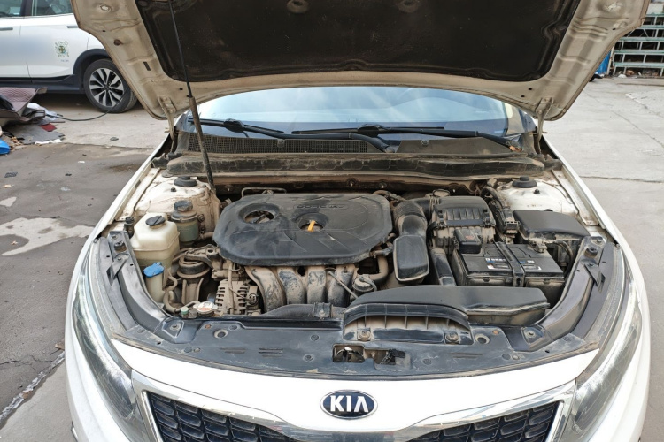 起亚K5 2014款 2.0L 自动LUXURY机舱底盘24