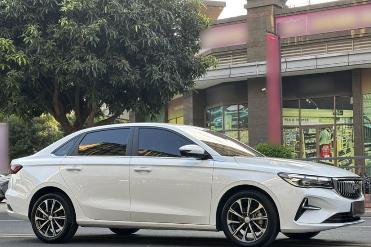 吉利汽车 帝豪 2025款 第4代 1.5L CVT尊贵型车身外观6003